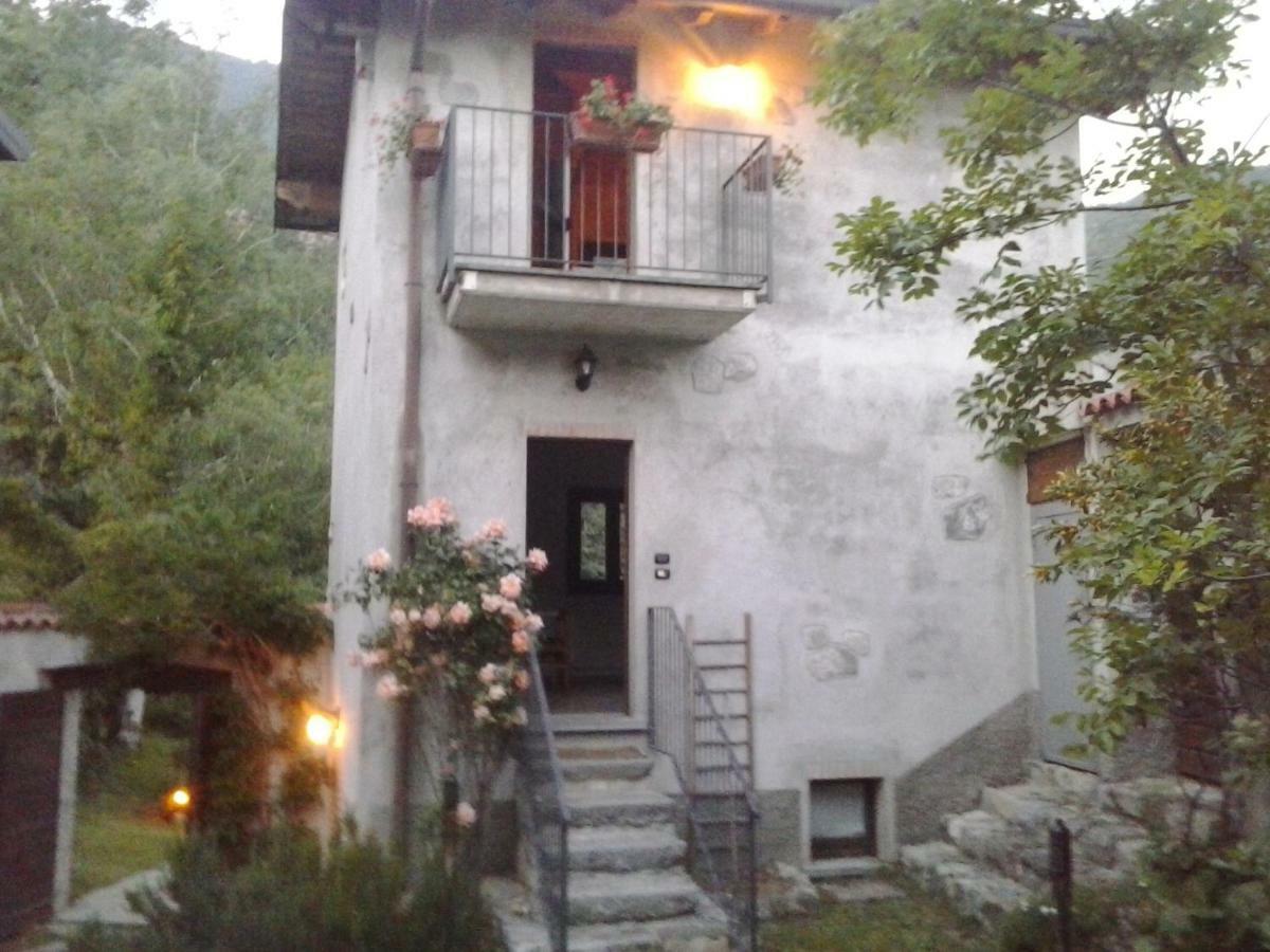 Bed and Breakfast Cascina Cologna Galbiate Экстерьер фото