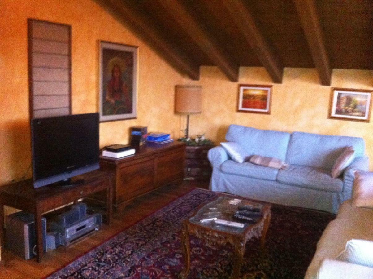 Bed and Breakfast Cascina Cologna Galbiate Экстерьер фото
