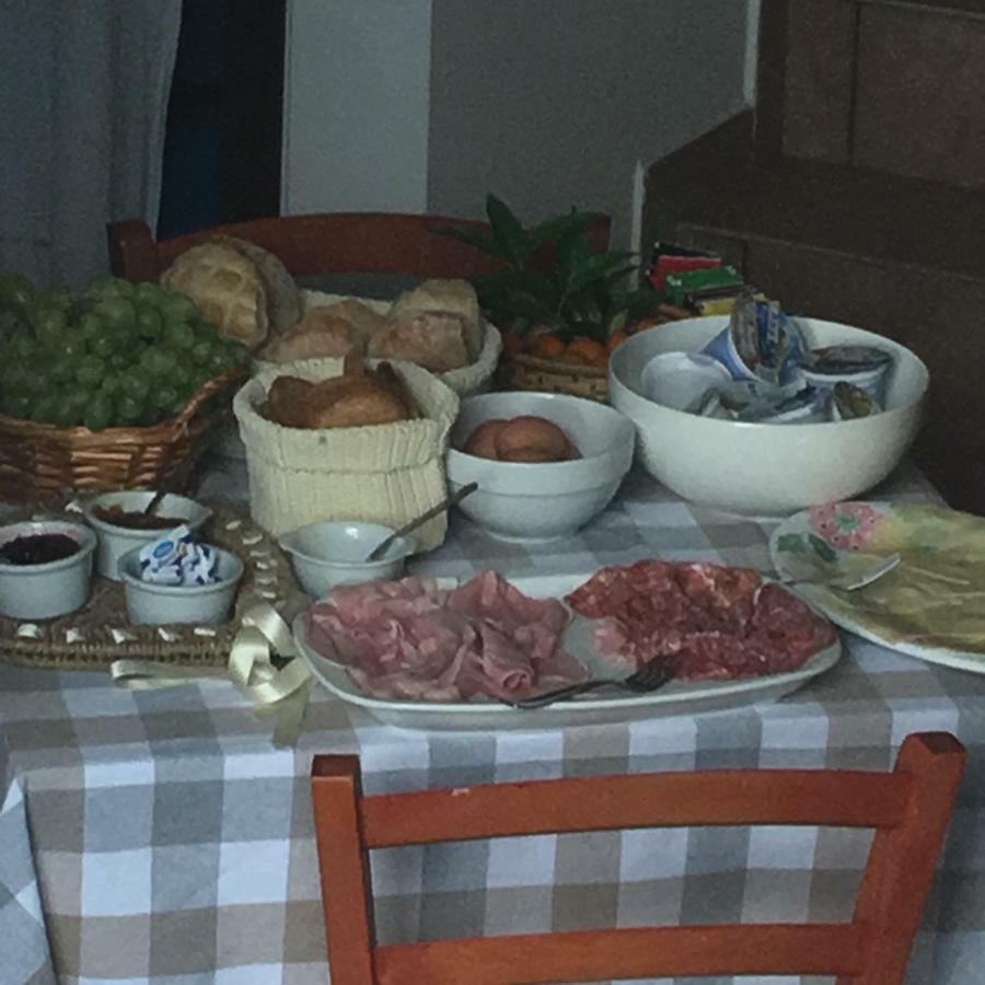 Bed and Breakfast Cascina Cologna Galbiate Экстерьер фото